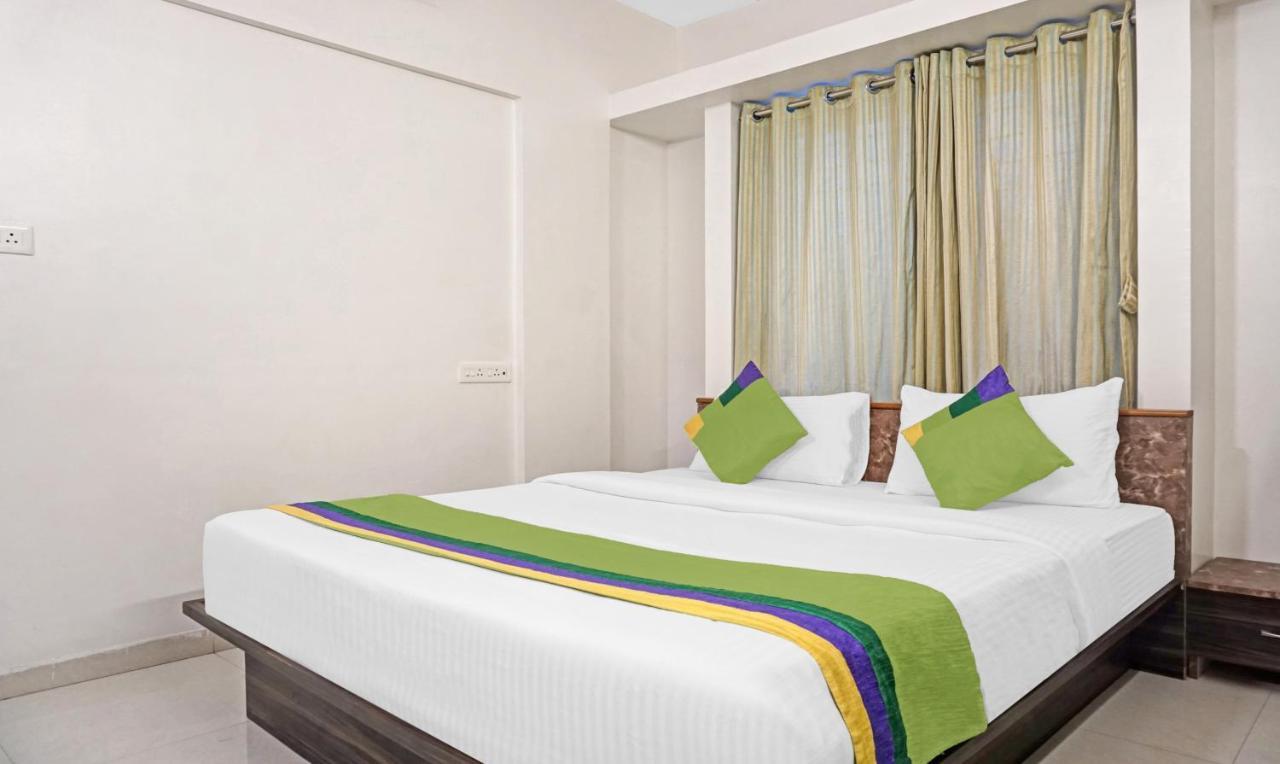 Treebo Diamond Residency - Ddpk Inn Pune Exteriör bild
